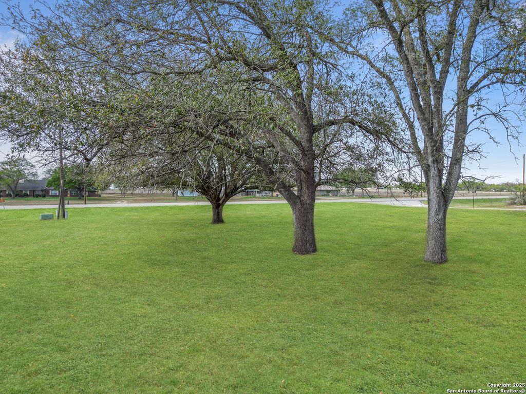 Photo of 1900 Chukar, Floresville, TX 78114 (MLS # 1854296)