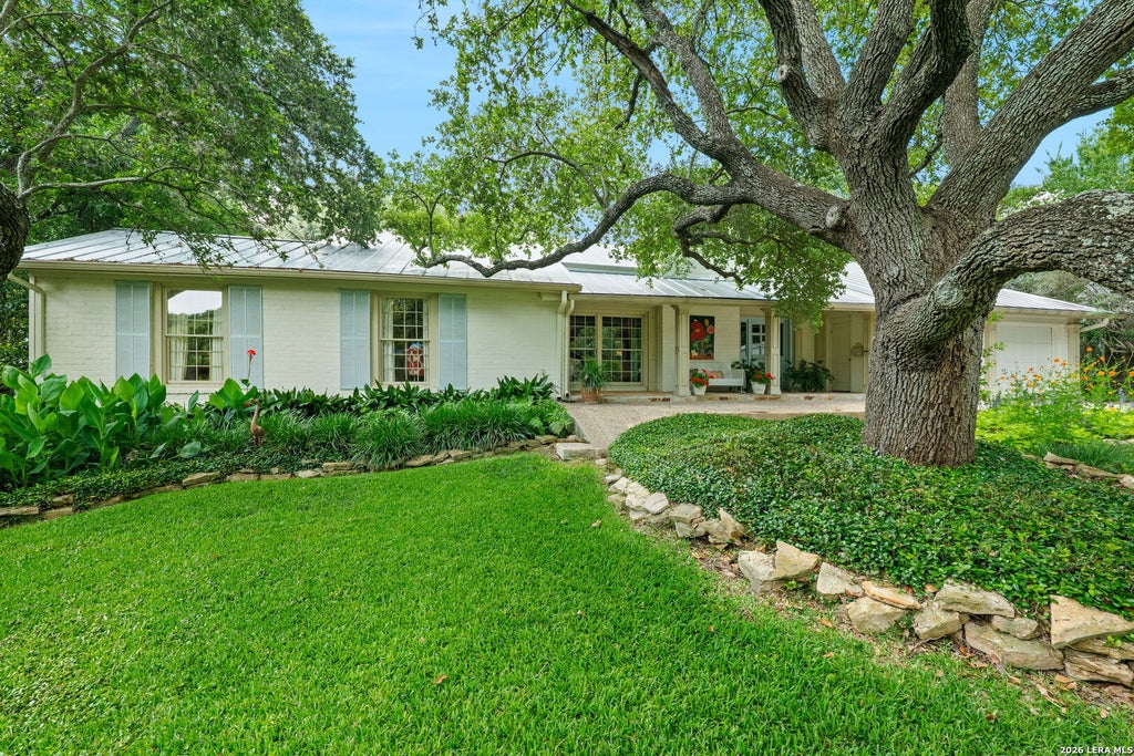 Photo of 508 CANTERBURY HILL ST, San Antonio, TX 78209 (MLS # 1969021)