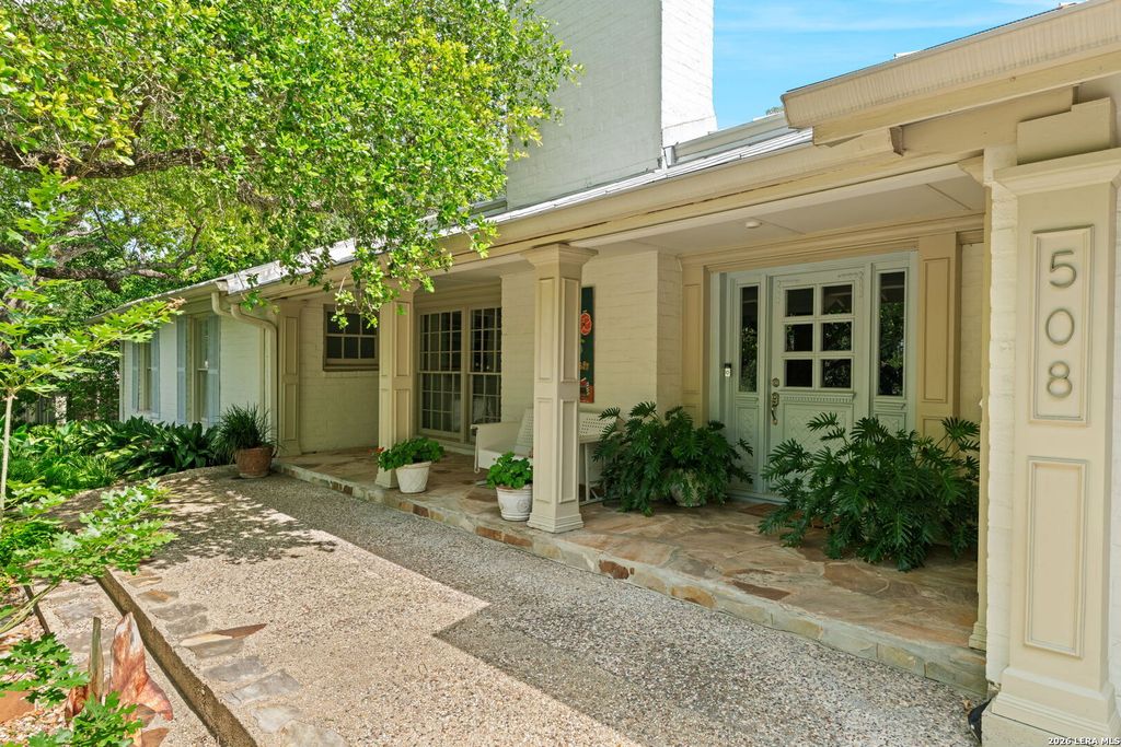Photo of 508 CANTERBURY HILL ST, San Antonio, TX 78209 (MLS # 1969021)