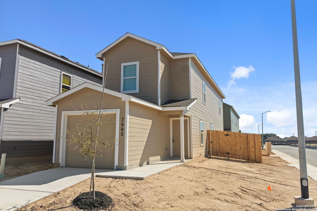 Photo of 7602 Chancery Gate, San Antonio, TX 78253 (MLS # 1954956)