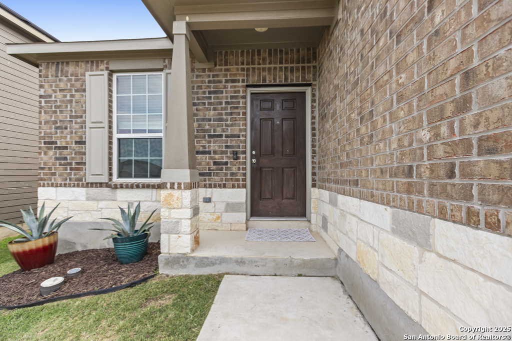 10359 Sweetwater