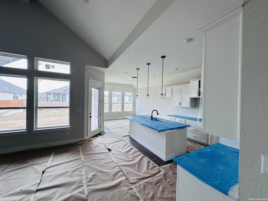 Photo of 3727 Moru Oak Drive, Seguin, TX 78155 (MLS # 1945465)