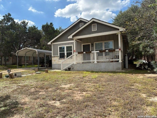 105 CEDAR LANE DR