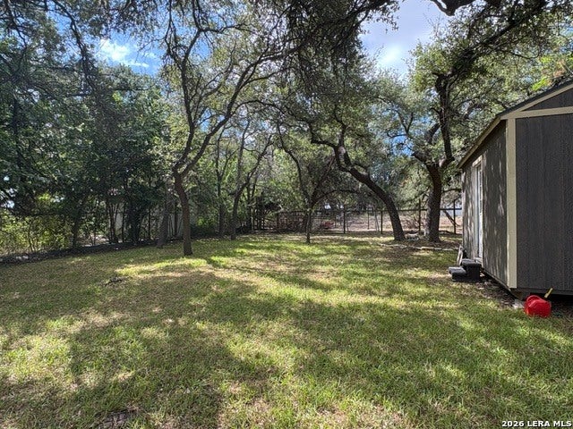 105 CEDAR LANE DR