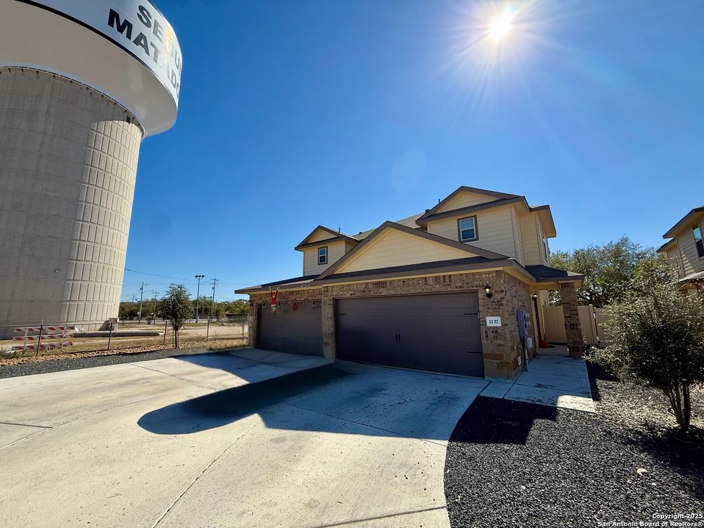Photo of 1137/1139 Renee Way, Seguin, TX 78155 (MLS # 1920344)