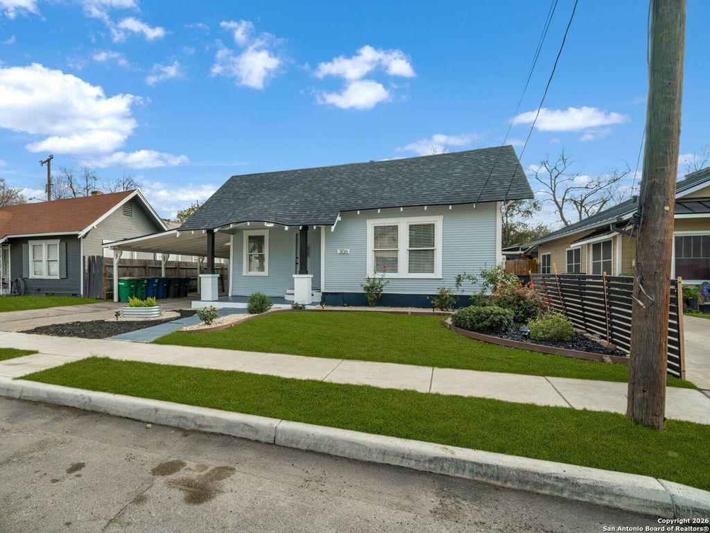 Photo of 306 Walton Ave, San Antonio, TX 78225 (MLS # 1934320)