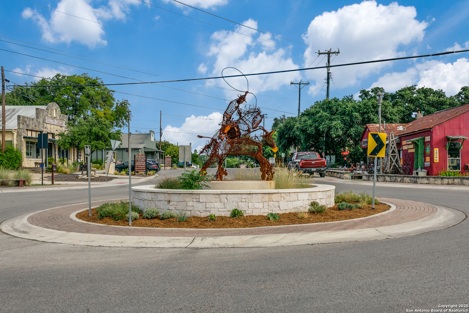 14239 old bandera