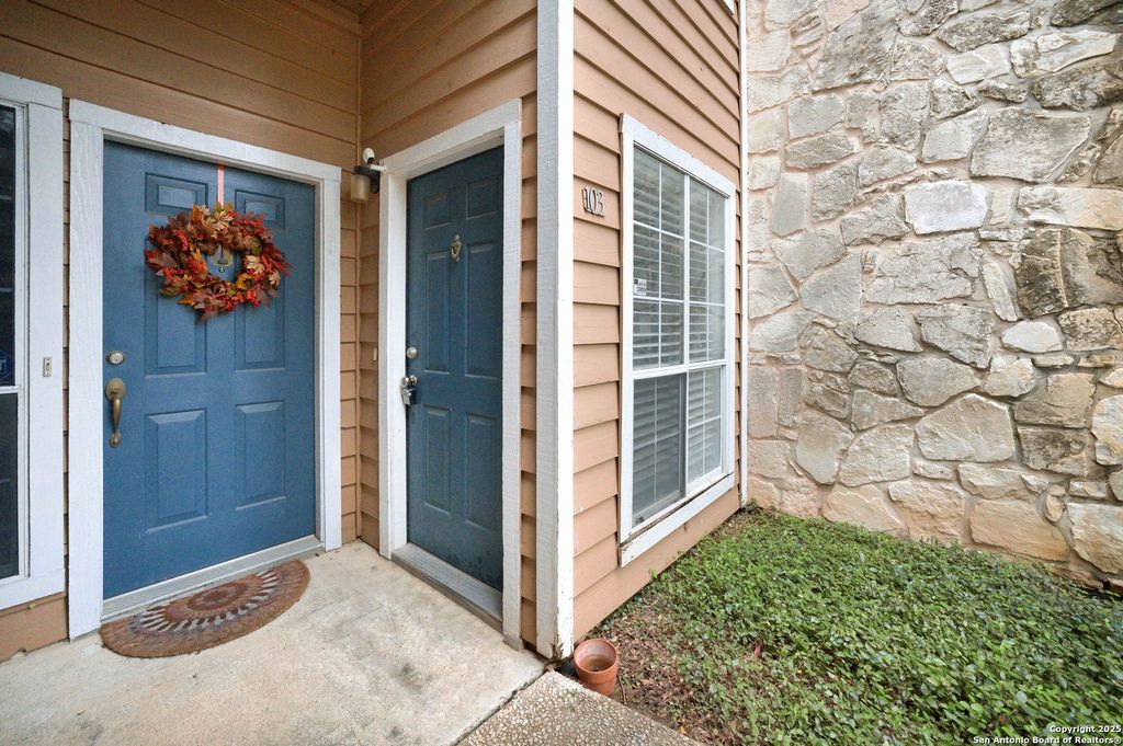 Photo of 14745 Babcock Rd 103 #103, San Antonio, TX 78249 (MLS # 1926909)