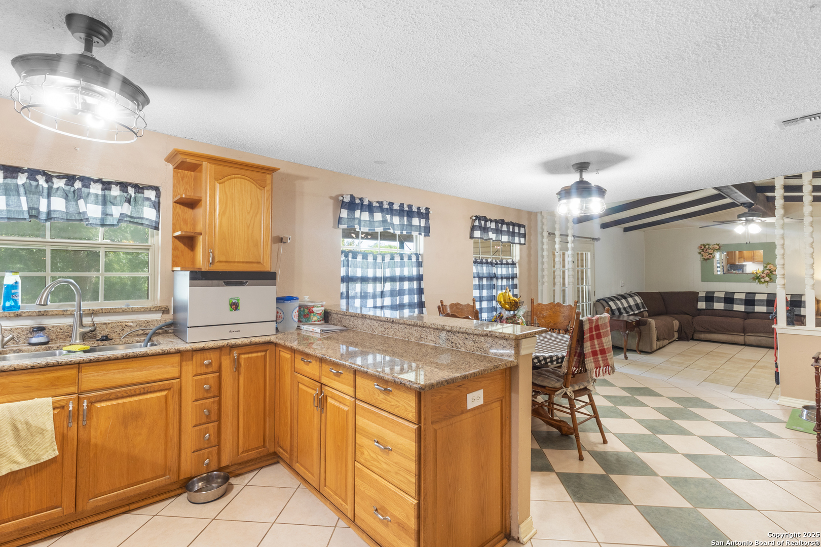 7813 Hollow Oak