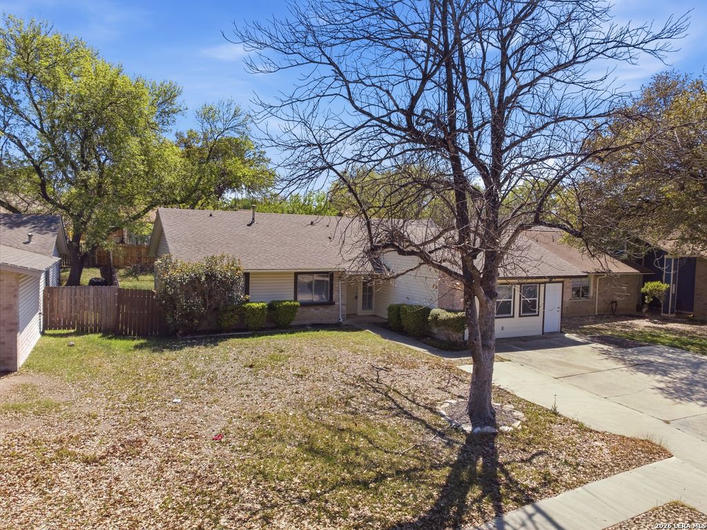 Photo of 5722 MISTY GLN, San Antonio, TX 78247 (MLS # 1956960)