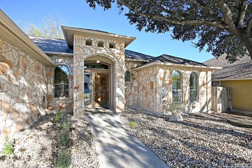 Photo of 2223 SUN CHASE BLVD, New Braunfels, TX 78130 (MLS # 1927658)