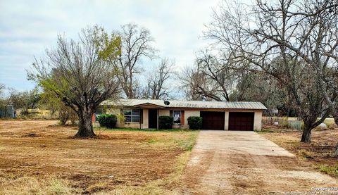 A home in Devine