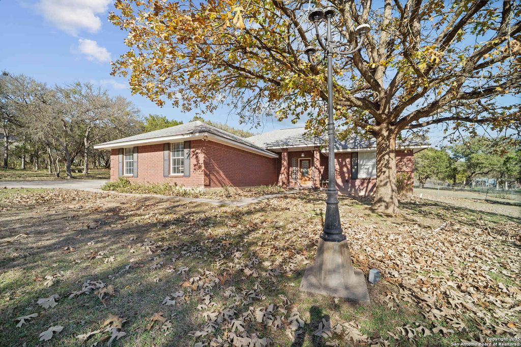 Photo of 1912 Mulberry, San Marcos, TX 78666 (MLS # 1930215)