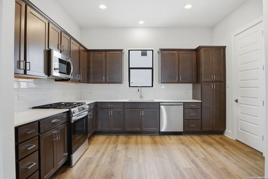 Photo of 7940 Kennedy Hill 7 #7, San Antonio, TX 78235 (MLS # 1961653)