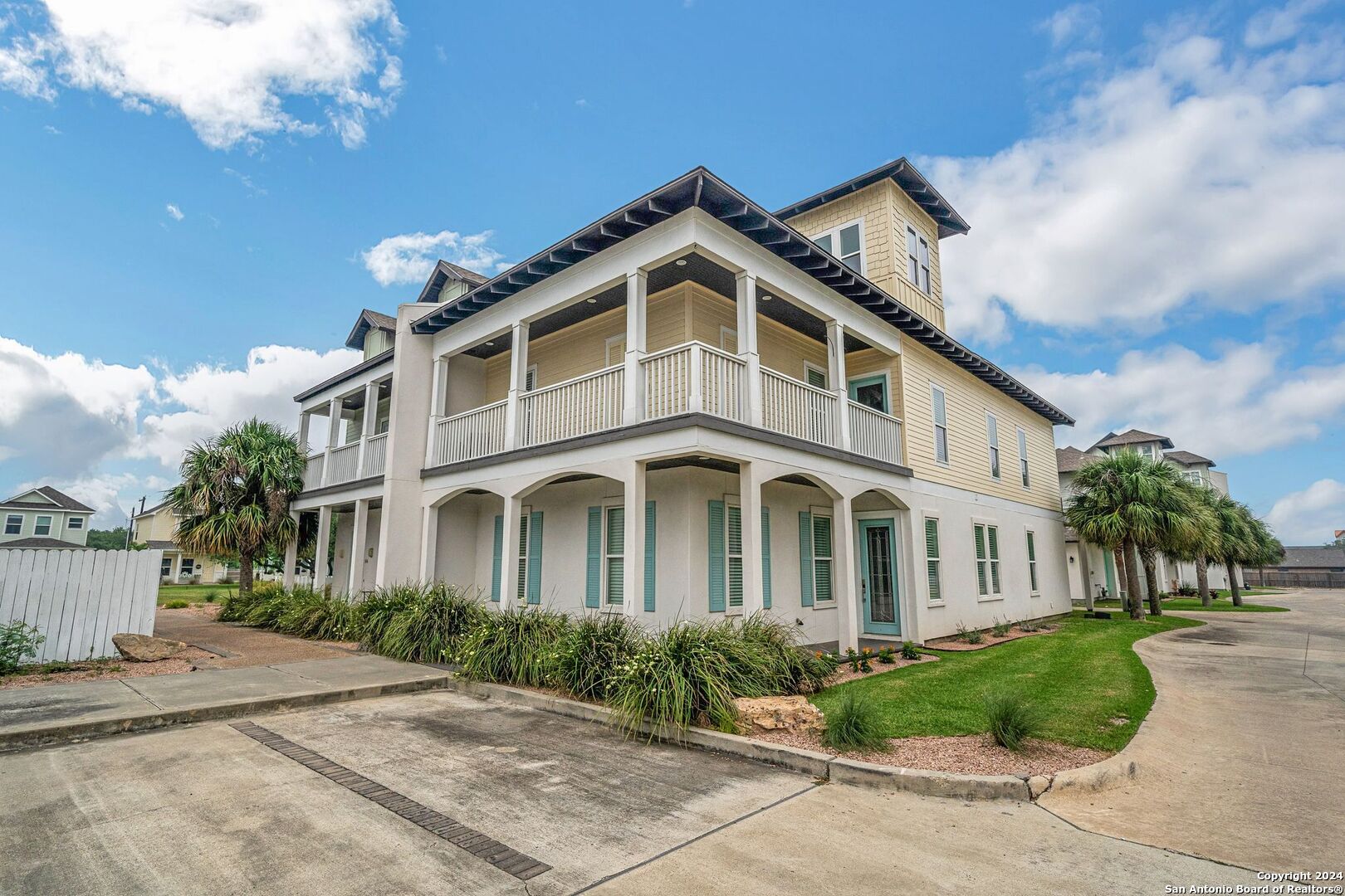 View Rockport, TX 78382 townhome