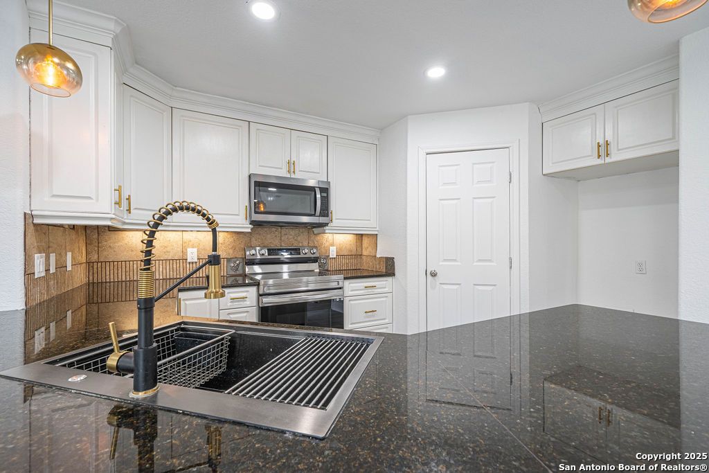 Photo of 2309 North Ranch Estates, New Braunfels, TX 78130 (MLS # 1930352)