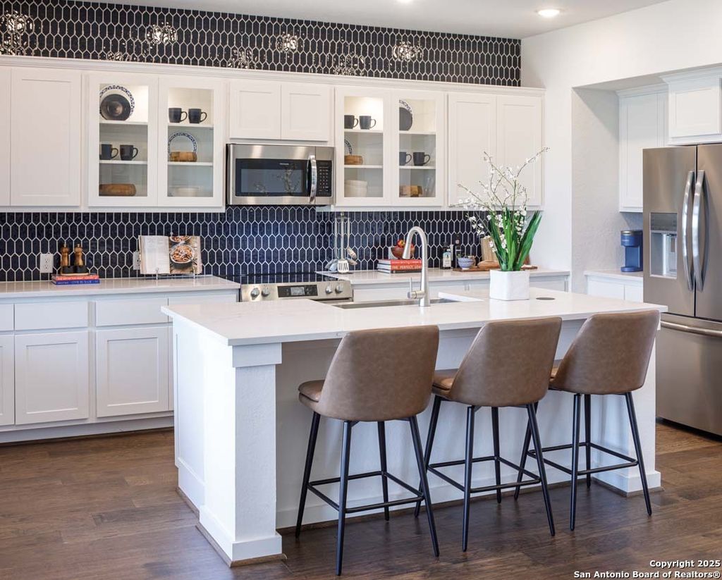 Photo of 713 Moki Place, Cibolo, TX 78108 (MLS # 1892010)