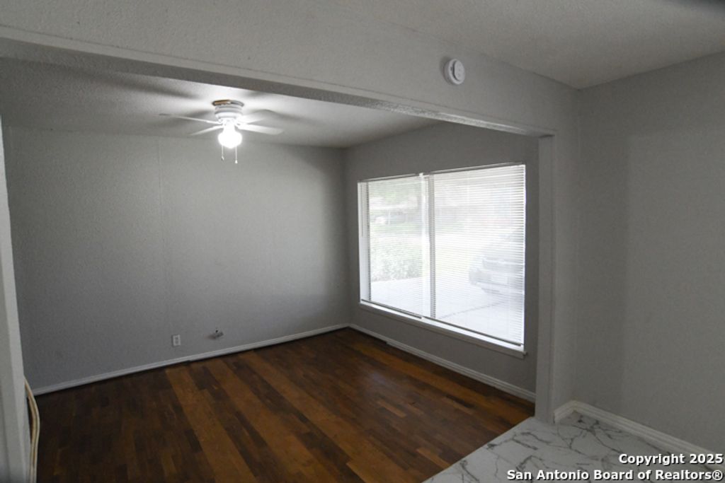 Photo of 4406 sun vista, San Antonio, TX 78217 (MLS # 1925667)