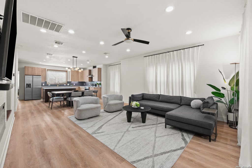 Photo of 1006 S Pine Street, San Antonio, TX 78210 (MLS # 2018705)