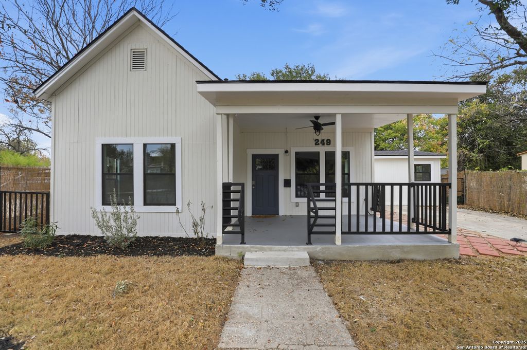 Photo of 249 E French Pl, San Antonio, TX 78212 (MLS # 1929611)