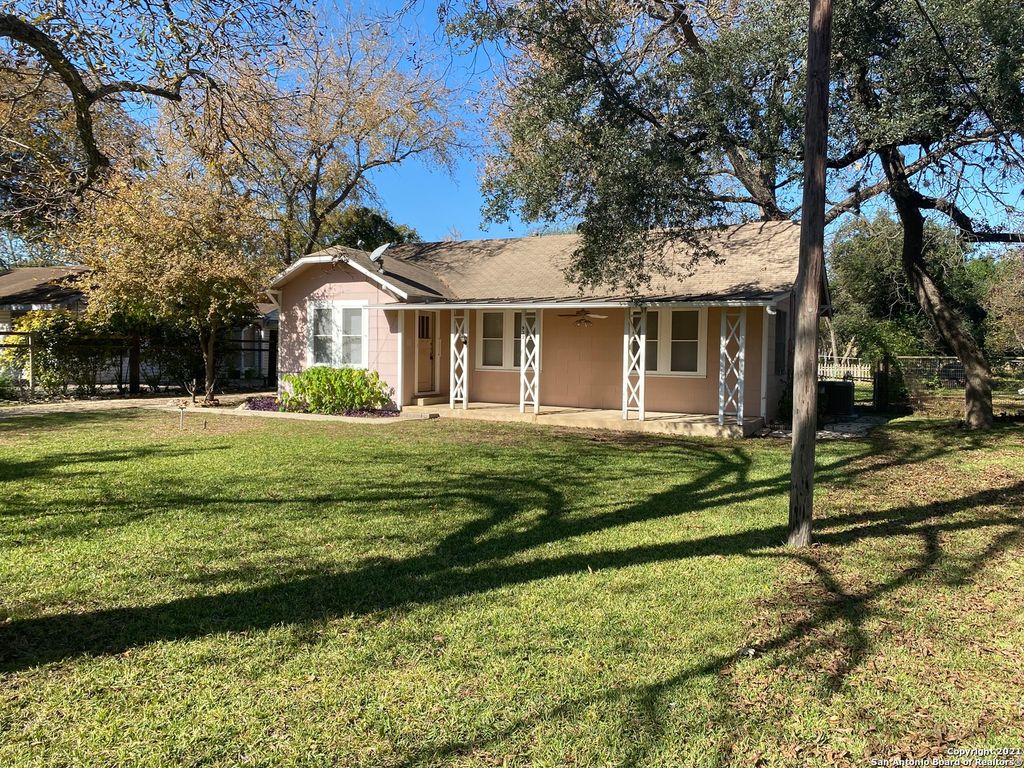 Photo of 933 BECK ST, Schertz, TX 78154 (MLS # 1938891)