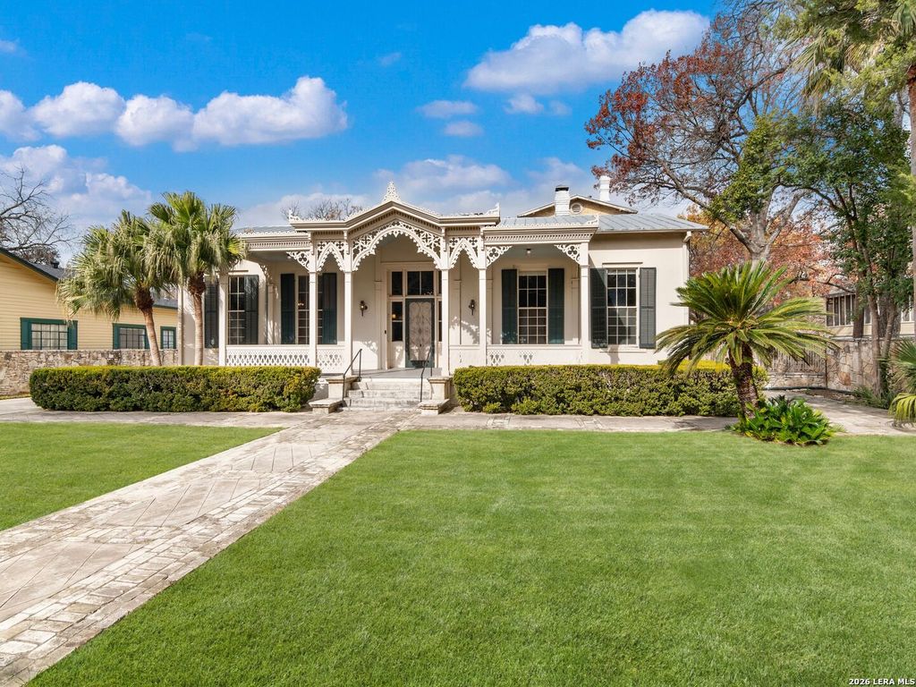 Photo of 231 WASHINGTON, San Antonio, TX 78204 (MLS # 1941000)