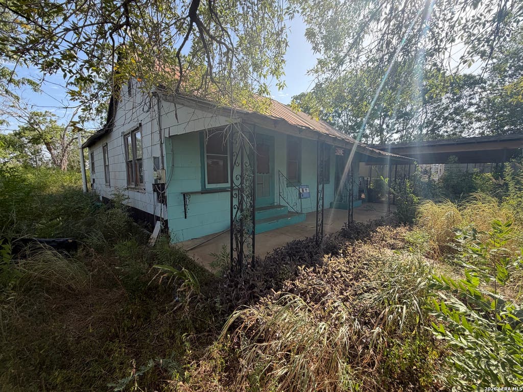 Photo of 200 Sunrise, Encinal, TX 78019 (MLS # 2008989)