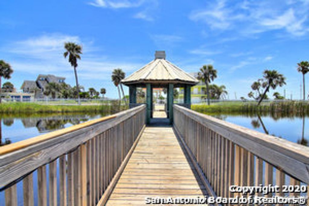 Photo of 162 La Concha Blvd, Port Aransas, TX 78373 (MLS # 1961577)