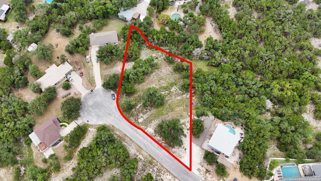 Photo of 162 Falcon, Canyon Lake, TX 78133 (MLS # 1890673)