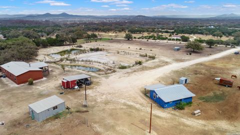 179 Pvt Rd 3830 Utopia TX 78884