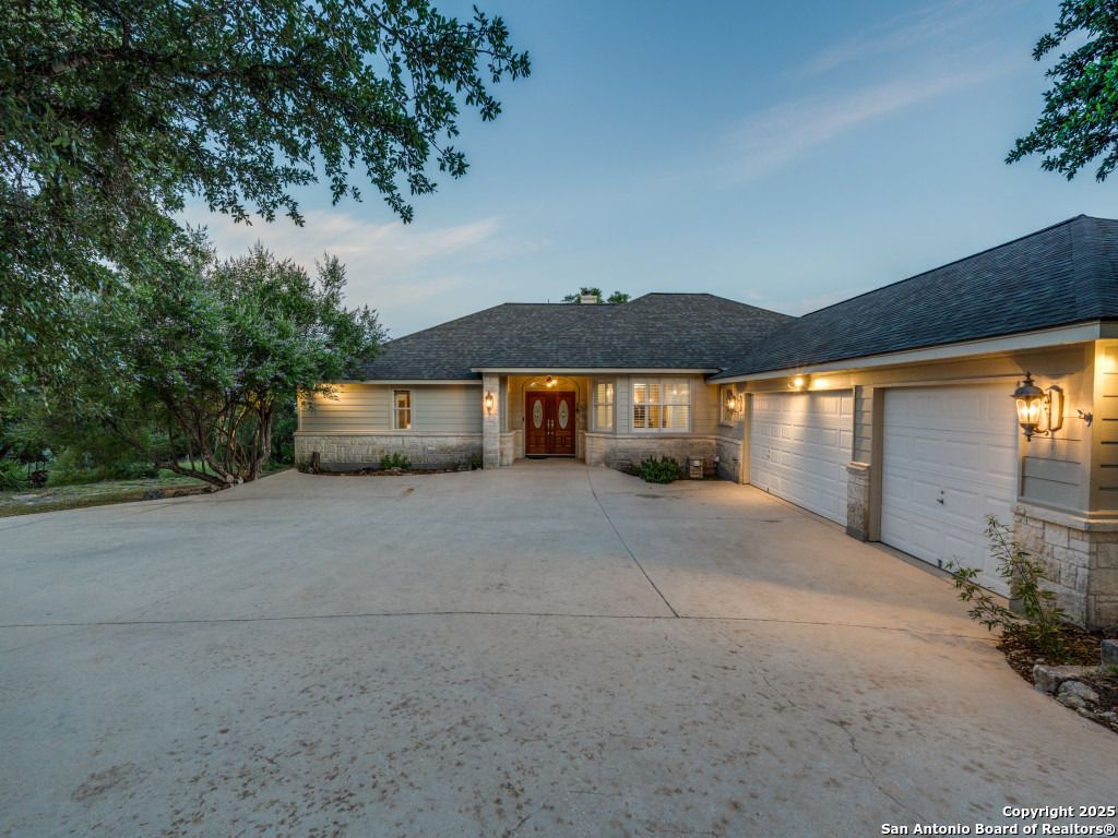 Photo of 1000 BAMC, Canyon Lake, TX 78133 (MLS # 1868336)