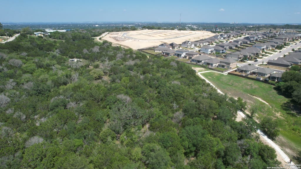 Photo of 11736 SEIFFERT, Live Oak, TX 78233 (MLS # 1805136)