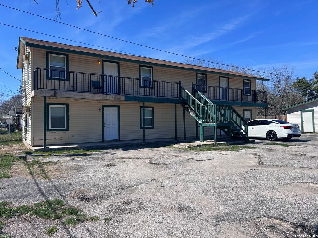 Photo of 728 S Guadalupe, Seguin, TX 78155 (MLS # 1943405)