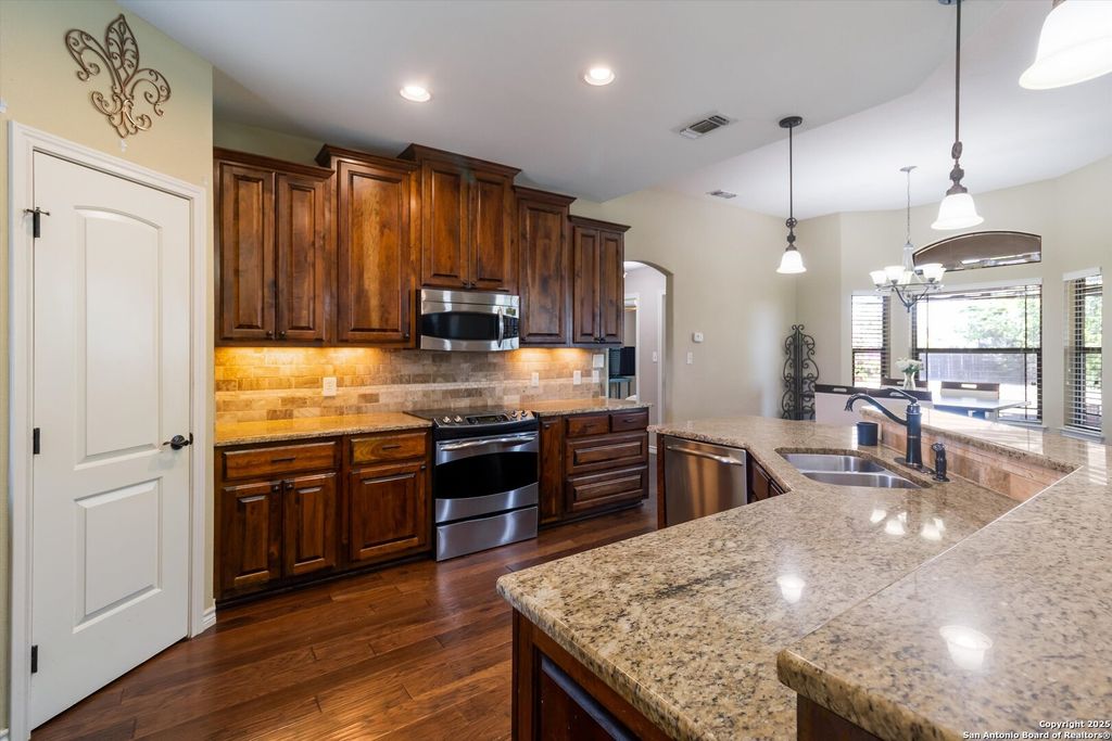 Photo of 1758 Crooked Creek, Pleasanton, TX 78064 (MLS # 1911886)