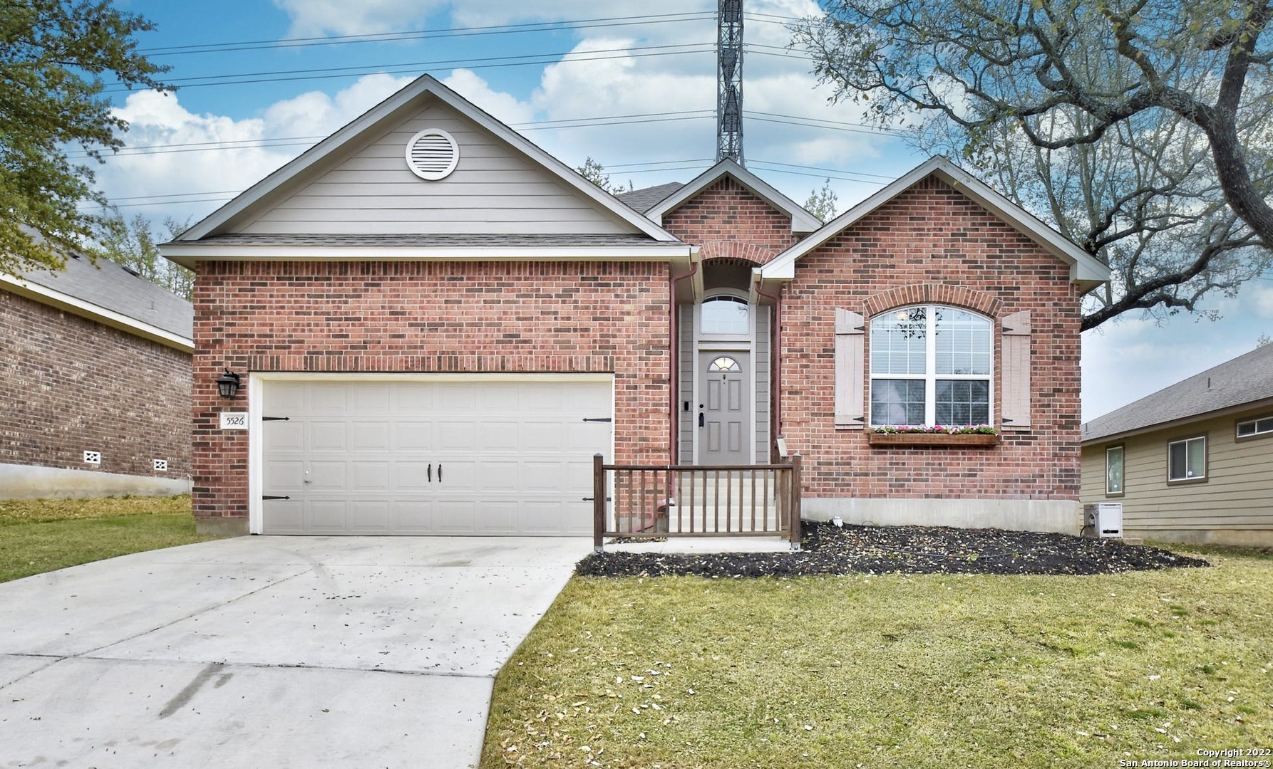 Photo 1 of 31 — 5526 SOUTHERN OAKS, San Antonio, TX 78261
