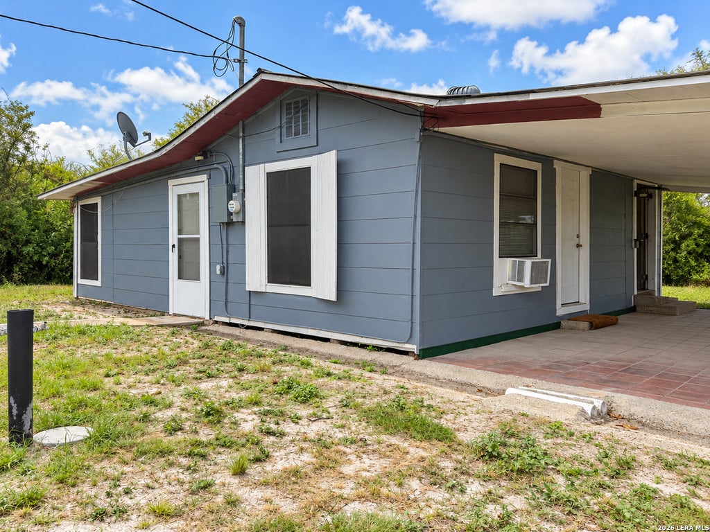 Photo of 117 WEST DR, Del Rio, TX 78840 (MLS # 2024346)