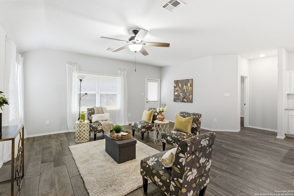 Photo of 32125 Giant Oak, Bulverde, TX 78163 (MLS # 1929199)