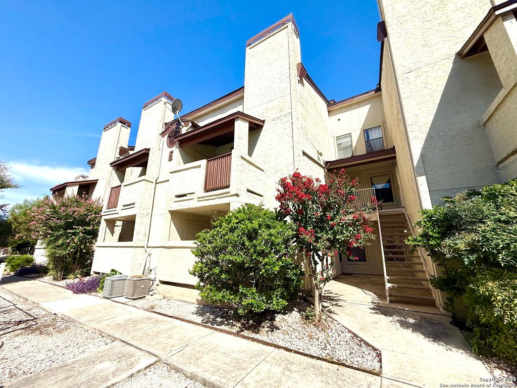 Photo of 5322 Medical Dr 205 D #205 D, San Antonio, TX 78240 (MLS # 1888331)
