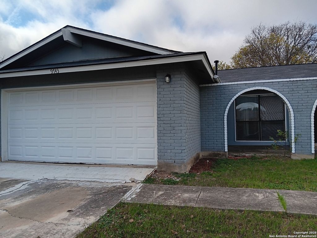 Photo of 9743 cylburn, Converse, TX 78109 (MLS # 1930371)