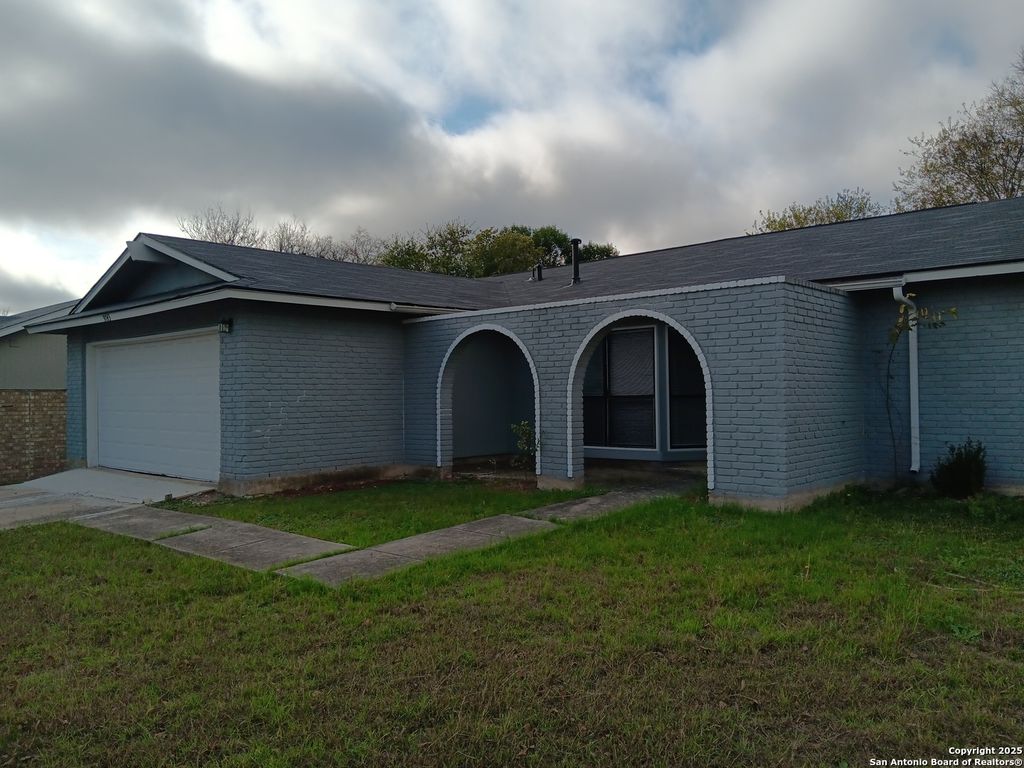 Photo of 9743 cylburn, Converse, TX 78109 (MLS # 1930371)
