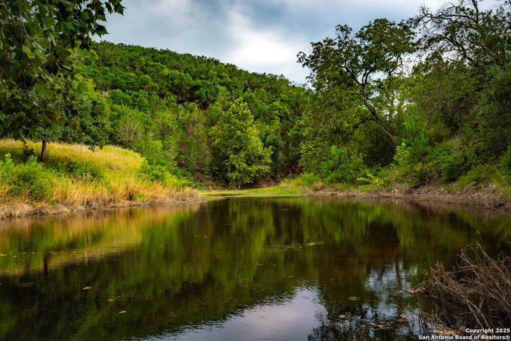 Photo of 101 Bella Springs Rd, Boerne, TX 78006 (MLS # 1872357)