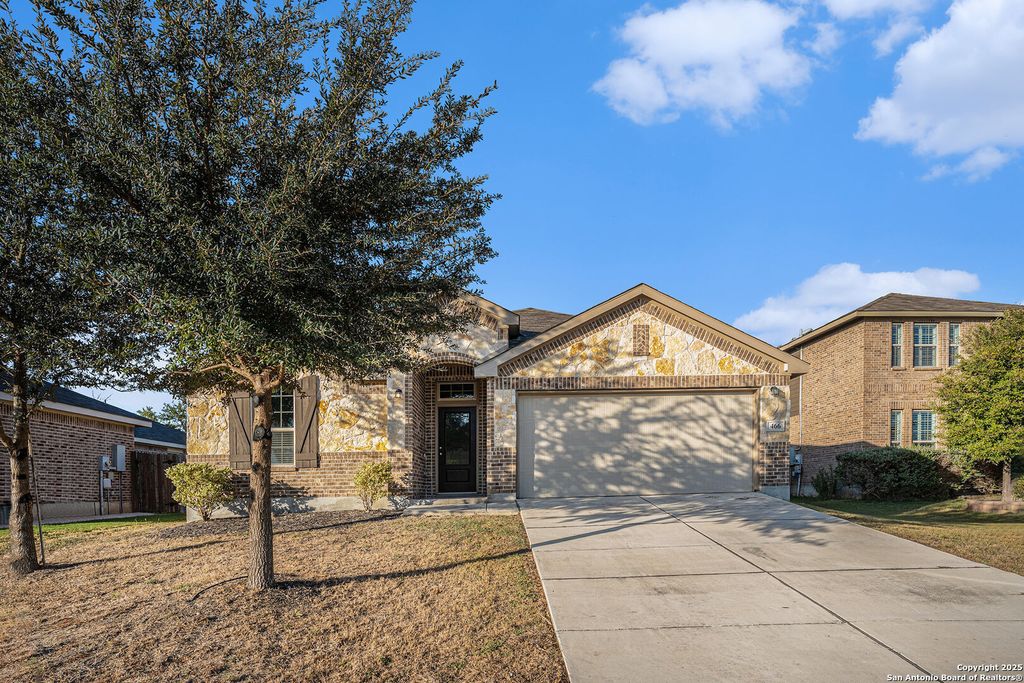 Photo of 466 Meadow Wind, New Braunfels, TX 78132 (MLS # 1923067)