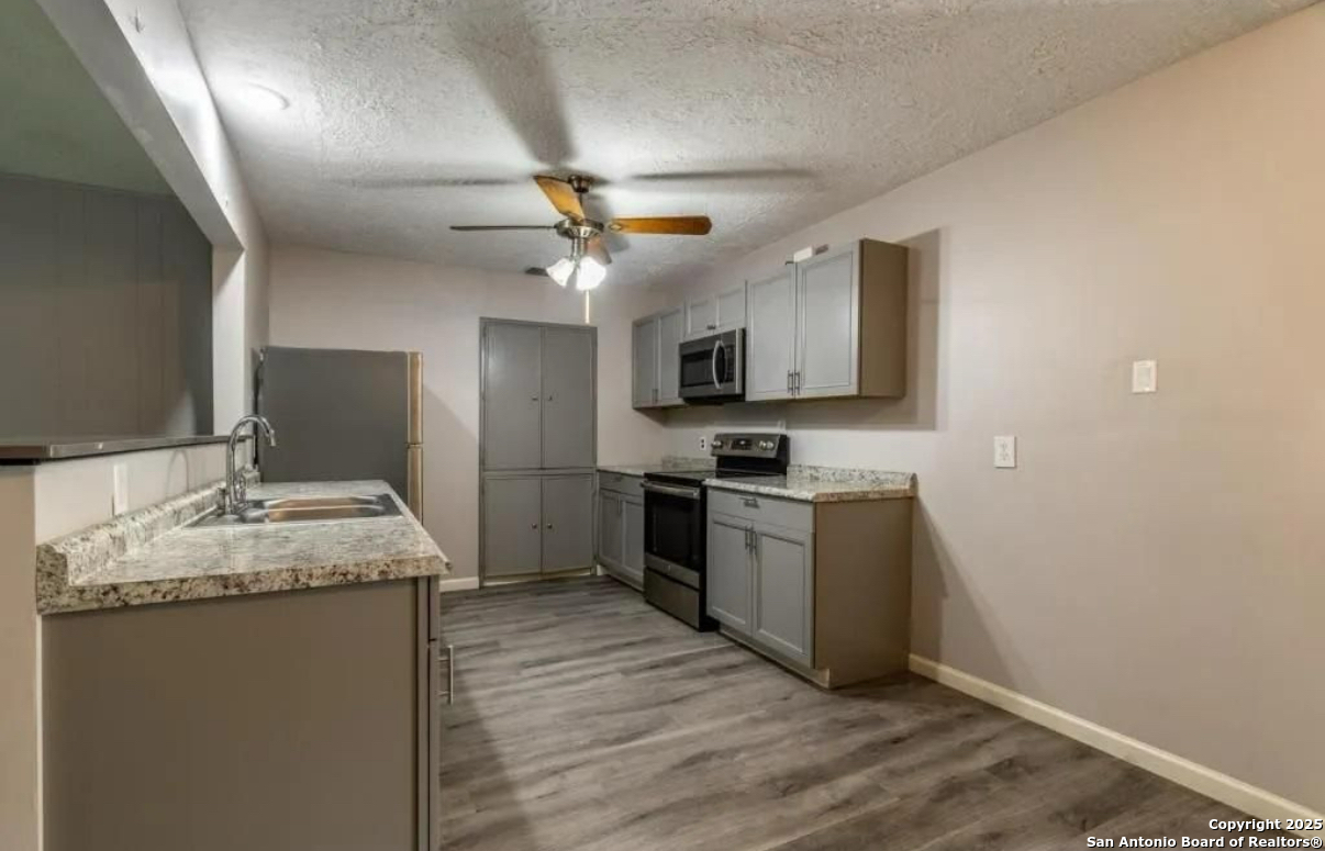 463 Sprucewood
