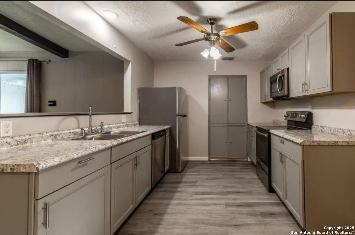 463 Sprucewood