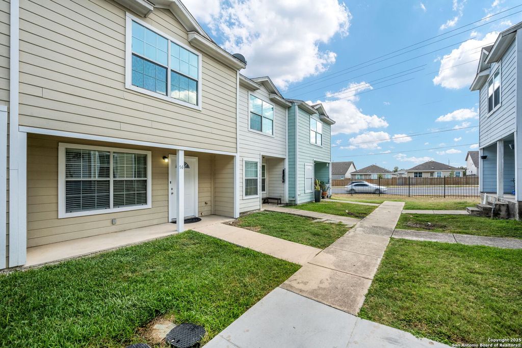 Photo of 14 Bratton 14 #14, San Antonio, TX 78245 (MLS # 1914734)