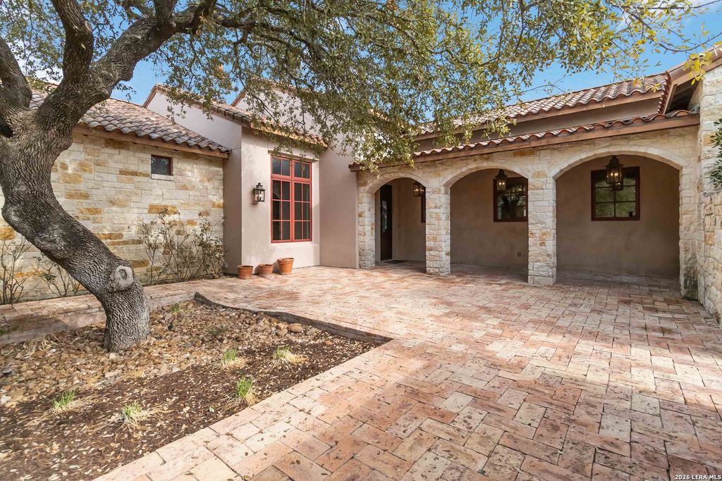 Photo of 26 Di Lusso, Boerne, TX 78006 (MLS # 1944395)