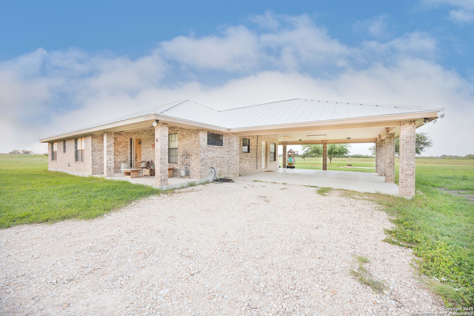 472 County Road 444