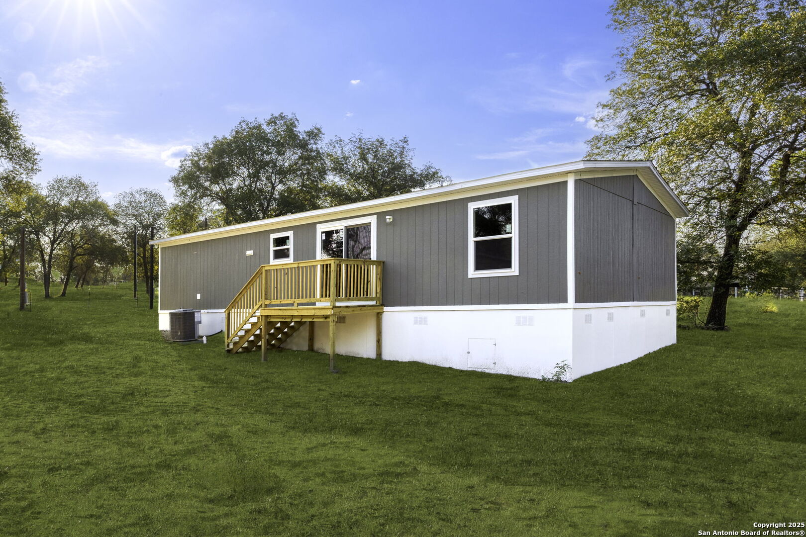 234 Flores Oaks