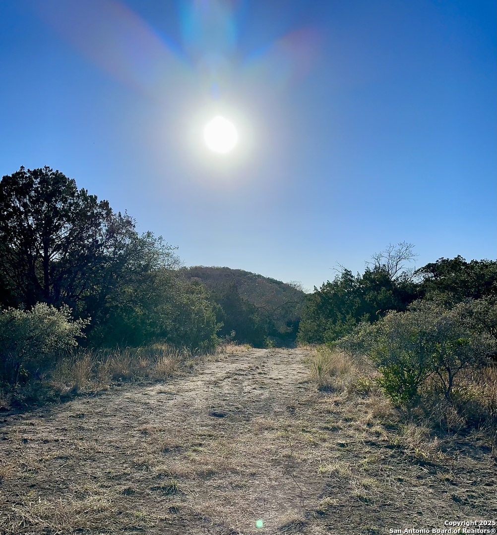 Utopia, Texas 78884, United States, 2 Bedrooms Bedrooms, ,1 BathroomBathrooms,Residential,Active,188986