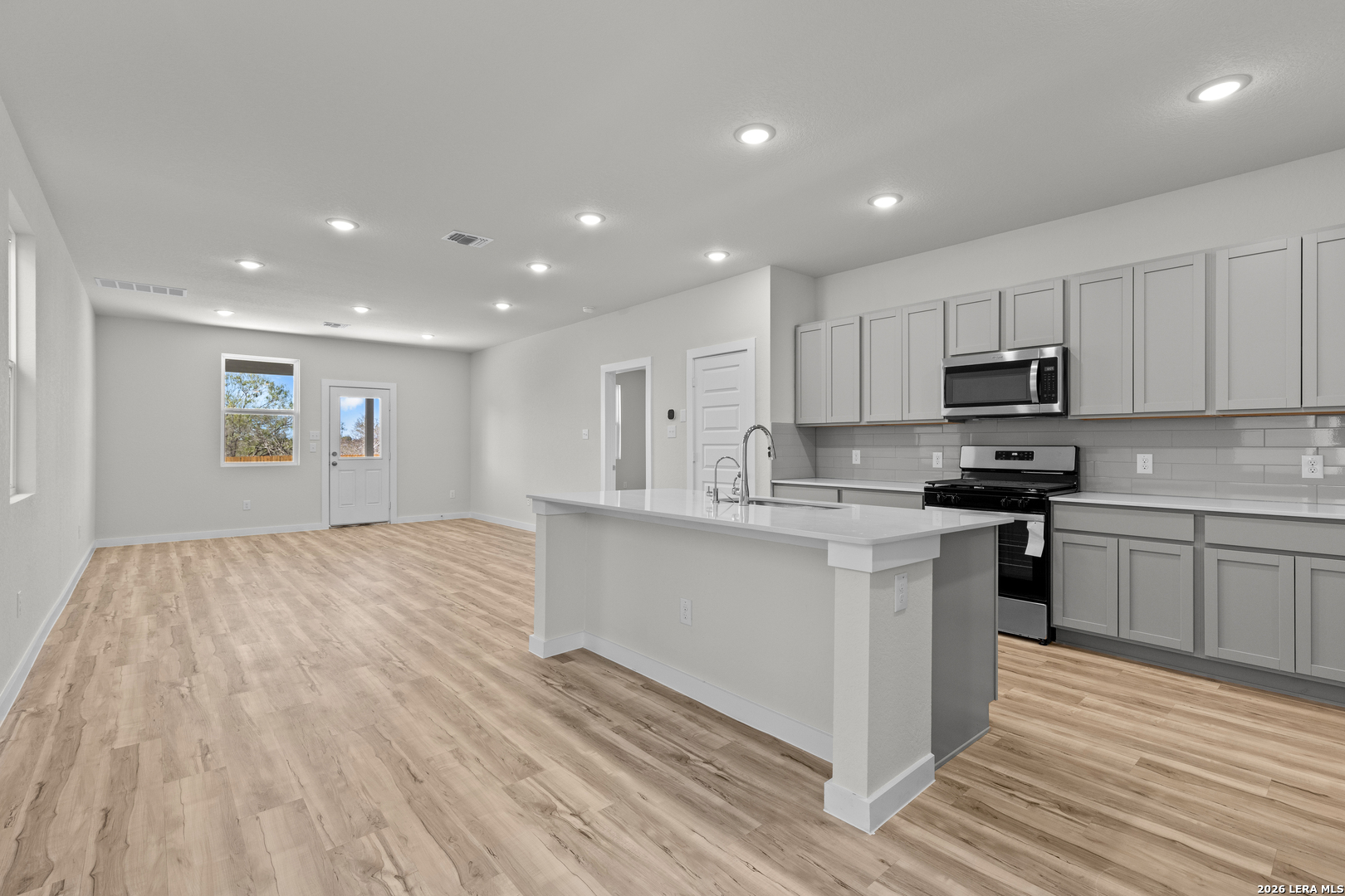 9906 Chavaneaux Lndg